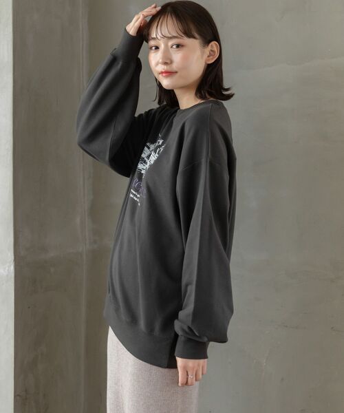 RETRO GIRL（レトロガール）の「BIG刺繍トレーナー（スウェット・レディース・レッド/ホワイト系その他/チャコールグレー・FREE）」の13枚目の写真