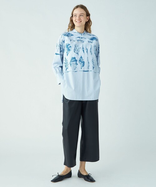 MACPHEE（マカフィー）の「マリンプリント チュニックシャツ（シャツ/ブラウス・レディース・ライトブルー・36）」の2枚目の写真