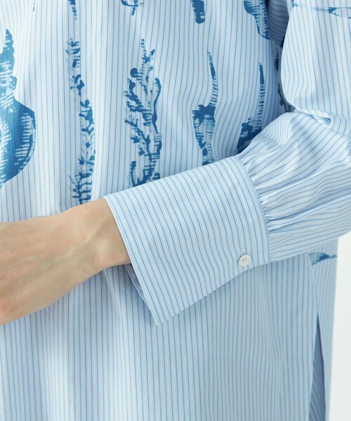 MACPHEE（マカフィー）の「マリンプリント チュニックシャツ（シャツ/ブラウス・レディース・ライトブルー・36）」の8枚目の写真