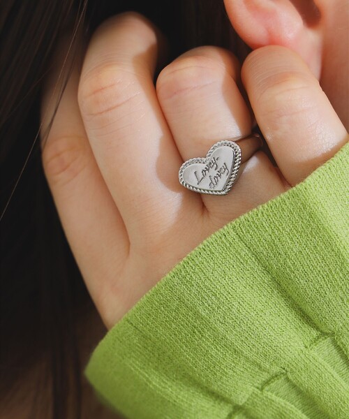 Ray BEAMS(レイビームス)の「Lovey Dovey リング(リング・レディース・シルバー/ゴールド・ONE SIZE)」の5枚目の写真