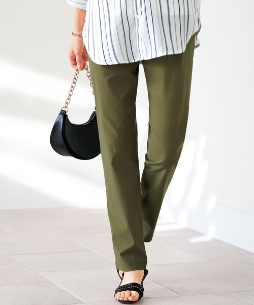 BELLUNA PLUS（ベルーナ）の「軽やか！ゆるっとスリムパンツ（その他パンツ・レディース・インディゴブルー/ベージュ/カーキ/ブラック・MEDIUM/SMALL/X-LARGE/LARGE）」の4枚目の写真