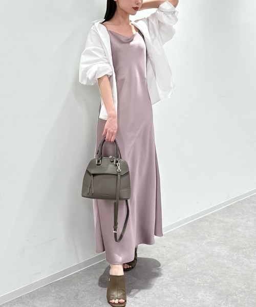 JILL by JILL STUART(ジルバイジルスチュアート)の「【eS】サテンナローキャミワンピース(ワンピース・レディース・ピンク/ブラック・FREE)」の2枚目の写真