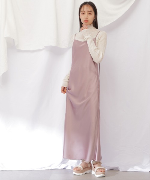 JILL by JILL STUART(ジルバイジルスチュアート)の「【eS】サテンナローキャミワンピース(ワンピース・レディース・ピンク/ブラック・FREE)」の5枚目の写真