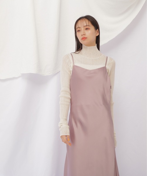 JILL by JILL STUART(ジルバイジルスチュアート)の「【eS】サテンナローキャミワンピース(ワンピース・レディース・ピンク/ブラック・FREE)」の7枚目の写真