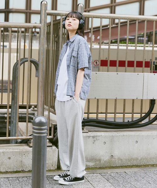 flaner（フラネ）の「Loose assort regular collar shirt / ルーズアソートレギュラーカラーシャツ（シャツ/ブラウス・レディース・ブラック/ブルー/アイボリー・LARGE/MEDIUM）」の5枚目の写真