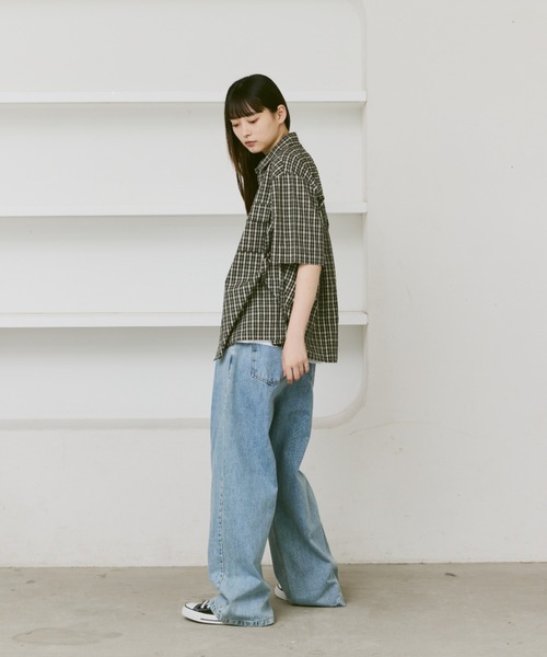 flaner（フラネ）の「Loose assort regular collar shirt / ルーズアソートレギュラーカラーシャツ（シャツ/ブラウス・レディース・ブラック/ブルー/アイボリー・LARGE/MEDIUM）」の17枚目の写真