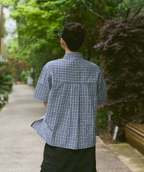 flaner（フラネ）の「Loose assort regular collar shirt / ルーズアソートレギュラーカラーシャツ（シャツ/ブラウス・レディース・ブラック/ブルー/アイボリー・LARGE/MEDIUM）」の11枚目の写真