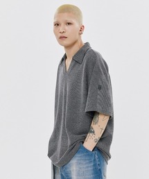 ROMANTIC CROWN（ロマンティッククラウン）の「A'GEM/9 × .kom 『ROMANTIC CROWN/ロマンティック クラウン』 OPEN COLLAR POLO KNIT SHIRT/オープンカラーニットシャツ（ニット/セーター）」