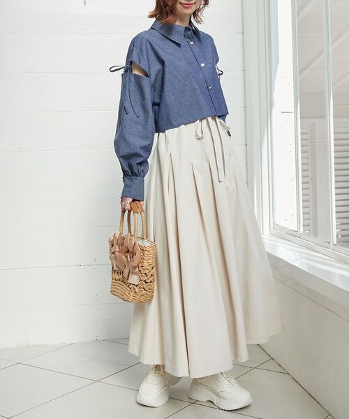 MAJESTIC LEGON(マジェスティックレゴン)の「オープンショルダーショートシャツ(シャツ/ブラウス・レディース・ホワイト系その他/ピンク系その他2/ネイビー/グレー系その他/ホワイト系その他2/オフホワイト/ブルー系その他2・MEDIUM)」の16枚目の写真