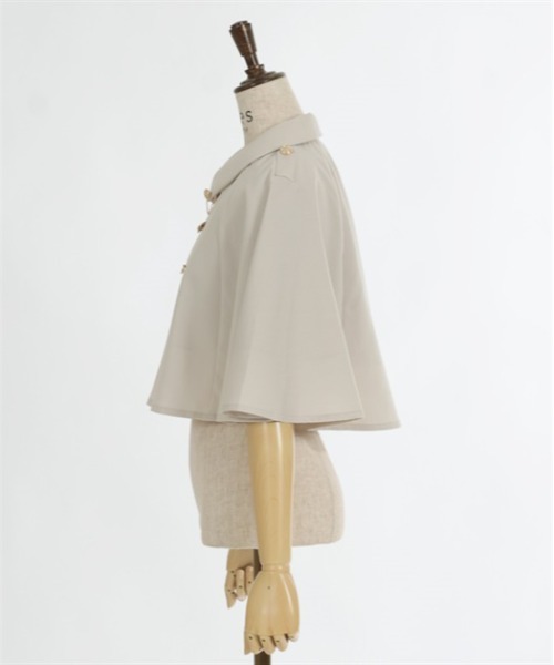 axes femme（アクシーズファム）の「チェーン付きダブル釦ケープ（ポンチョ・レディース・ブラック/キナリ/グレー/ネイビー・FREE）」の7枚目の写真