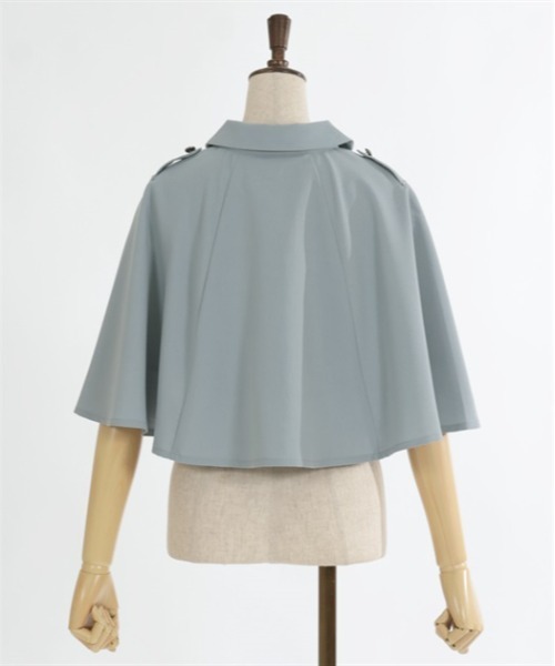 フェイラートップス　ポンチョ　ケープ　刺繍　新品未使用タグ付 フェイラートップス ポンチョ ケープ 刺繍 新品未使用タグ付 アパレル