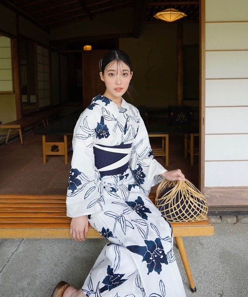 utatane（ウタタネ）の「【utatane×Acka.】浴衣3点セット 百合 navy white（浴衣・レディース・ホワイト/ネイビー・FREE）」の16枚目の写真