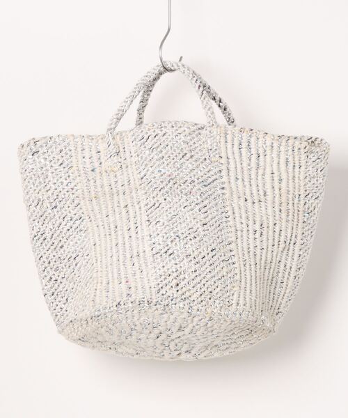 COLLAGE GALLARDAGALANTE(コラージュガリャルダガランテ)の「Africansquare/サイザルバッグ(トートバッグ・レディース・シルバー・FREE)」の2枚目の写真