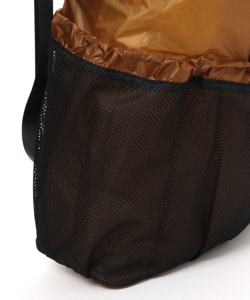 BAYFLOW（ベイフロー）の「[ペットボトルホルダー付き]コーデュラデイパック（バックパック/リュック・レディース・ブラック/ブラウン・FREE）」の14枚目の写真