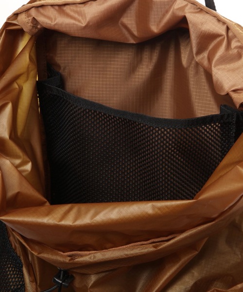 BAYFLOW（ベイフロー）の「[ペットボトルホルダー付き]コーデュラデイパック（バックパック/リュック・レディース・ブラック/ブラウン・FREE）」の12枚目の写真