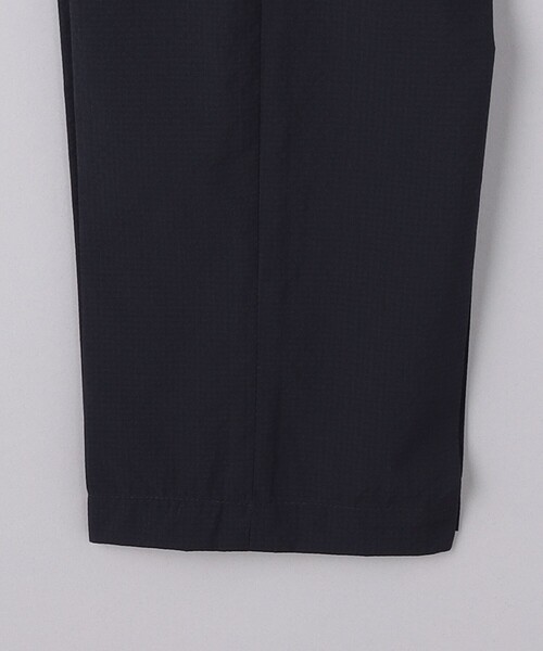 UNITED ARROWS(ユナイテッドアローズ)の「シアサッカーノープリーツパンツ COZY -撥水・ウォッシャブル・ストレッチ--(その他パンツ・メンズ・ダークグリーン/ネイビー・XXL/XL/M/S/L)」の4枚目の写真