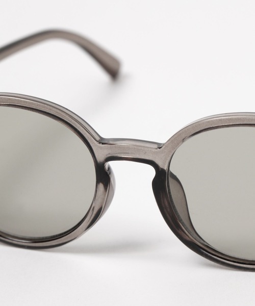 FOREVER 21（フォーエバー トゥエンティーワン）の「ラウンドサングラス（サングラス・レディース・ブルー/グリーン/グレー・FREE）」の9枚目の写真
