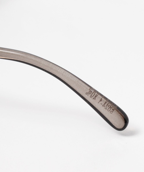 FOREVER 21（フォーエバー トゥエンティーワン）の「ラウンドサングラス（サングラス・レディース・ブルー/グリーン/グレー・FREE）」の7枚目の写真