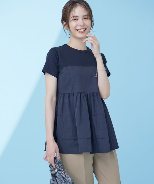 組曲(クミキョク)の「ビスチェレイヤードTシャツ(Tシャツ/カットソー・レディース・アイボリー系/ブラック系/スモーキーグリーン系・6/5/7)」の2枚目の写真