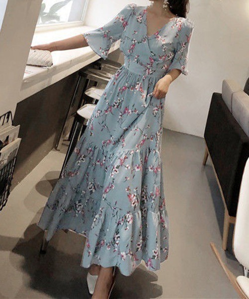 Miniministore(ミニミニストア)の「花柄ワンピース5分袖ティアードワンピース半袖半袖(ワンピース・レディース・ブラック系2/ローズ/サックスブルー/ピンクベージュ/ネイビー/オレンジ/ライトパープル/イエロー/ミント/ブラック系1/グリーン/ピンク/ホワイト/ワインレッド/ブルー・FREE)」の8枚目の写真