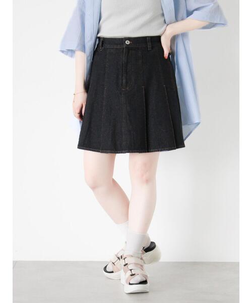 ehka sopo（エヘカソポ）の「デニムプリーツミニスカート（スカート・レディース・サックスブルー/ブルー/ブラック・F）」の2枚目の写真