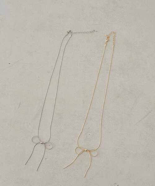 Chico（チコ）の「ロングメタルリボンネックレス（ネックレス・レディース・シルバー/ゴールド・FREE）」の8枚目の写真