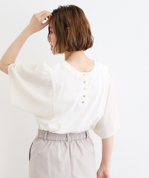 grove(グローブ)の「◆<接触冷感・UVカット・前後2WAY>異素材スリーブプルオーバー(Tシャツ/カットソー・レディース・レンガ/モスグリーン/オフホワイト/ブラック・02/03/04/05/01)」の7枚目の写真