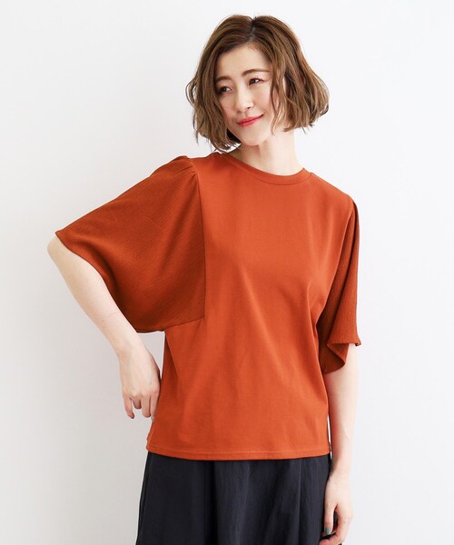 grove(グローブ)の「◆<接触冷感・UVカット・前後2WAY>異素材スリーブプルオーバー(Tシャツ/カットソー・レディース・レンガ/モスグリーン/オフホワイト/ブラック・02/03/04/05/01)」の5枚目の写真