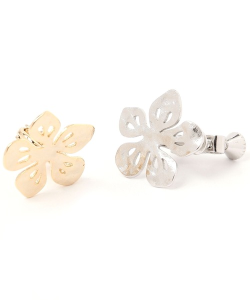 BAYFLOW（ベイフロー）の「ミニフラワーイヤリング（イヤリング・レディース・シルバー/ゴールド・FREE）」の4枚目の写真