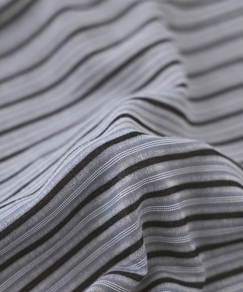 n'OrLABEL（ノアールレーベル）の「『バンドカラーストライプ柄シャツ』（シャツ/ブラウス・レディース・ネイビー/ブラウン/グリーン・1/2）」の8枚目の写真