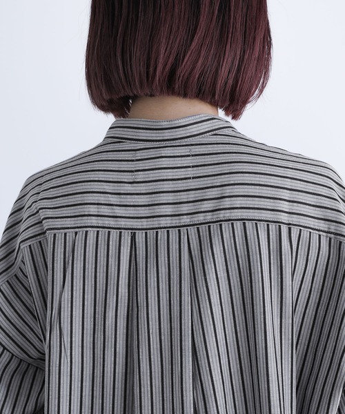 n'OrLABEL（ノアールレーベル）の「『バンドカラーストライプ柄シャツ』（シャツ/ブラウス・レディース・ネイビー/ブラウン/グリーン・1/2）」の16枚目の写真