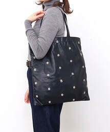 COOCO（クーコ）の「ＳＭＩＬＥＹ　フェイスシシュウフェイクレザーサブバッグ／Ａ４対応（ハンドバッグ）」