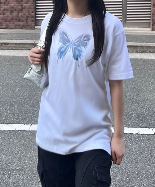fiere(フィエール)の「バタフライプリント半袖Tシャツ(Tシャツ/カットソー・レディース・A/B/C・MEDIUM/LARGE)」の1枚目の写真