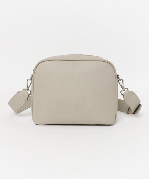 URBAN RESEARCH DOORS(アーバンリサーチドアーズ)の「2WAYスクエアショルダーバッグ(ショルダーバッグ・レディース・ゴールド/ベージュ系その他/ブラック・ONE)」の9枚目の写真