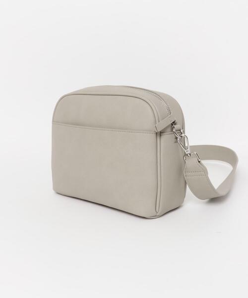 URBAN RESEARCH DOORS(アーバンリサーチドアーズ)の「2WAYスクエアショルダーバッグ(ショルダーバッグ・レディース・ゴールド/ベージュ系その他/ブラック・ONE)」の11枚目の写真