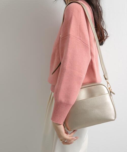 URBAN RESEARCH DOORS(アーバンリサーチドアーズ)の「2WAYスクエアショルダーバッグ(ショルダーバッグ・レディース・ゴールド/ベージュ系その他/ブラック・ONE)」の18枚目の写真