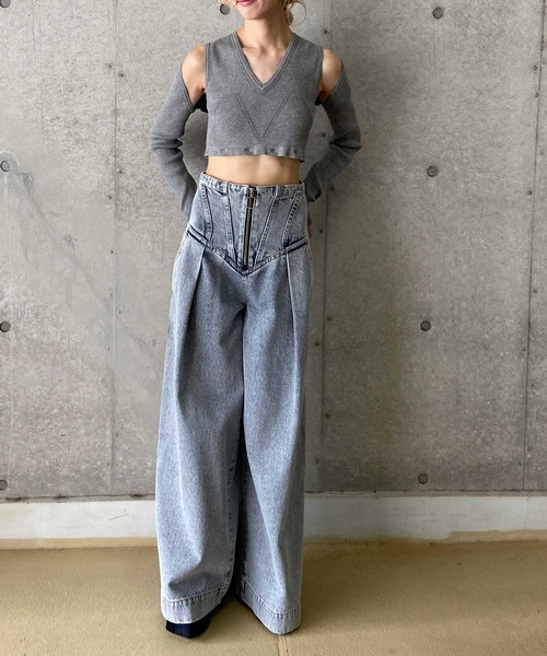 THINGS THAT MATTER（シングス ザット マター）の「CORSET WAIST DENIM WIDE PANTS / コルセットウエストデニムワイドパンツ（デニムパンツ・レディース・ブラック/ブルー・1/2）」の5枚目の写真
