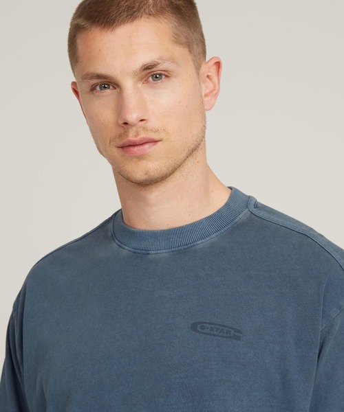 G-STAR(ジースター)の「PIGMENT DYE LOOSE T-SHIRT/オーバーサイズピグメントダイロゴロングスリーブTシャツ(Tシャツ/カットソー・メンズ・ダークブラック/ブルー系その他・X-LARGE/SMALL/MEDIUM/LARGE/X-SMALL)」の4枚目の写真