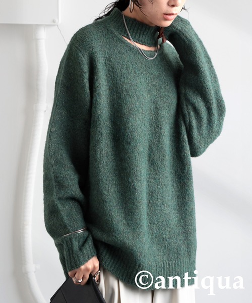 antiqua(アンティカ)の「肌見せハイネックニット(ニット/セーター・レディース・グリーン/グレー/ベージュ・ONESIZE)」の2枚目の写真