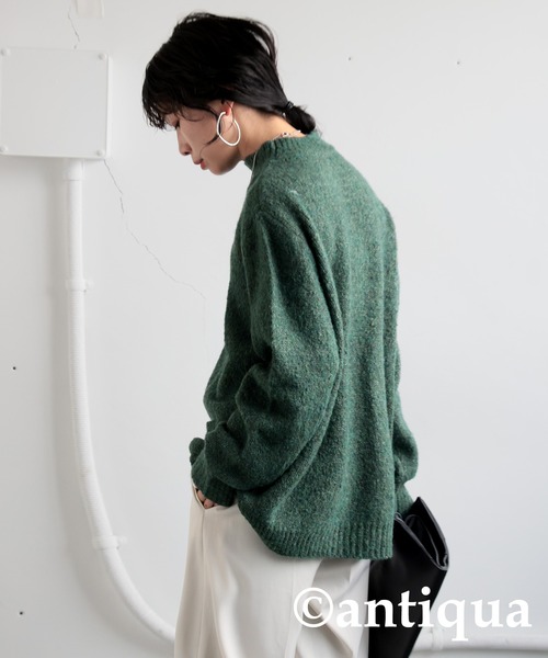 antiqua(アンティカ)の「肌見せハイネックニット(ニット/セーター・レディース・グリーン/グレー/ベージュ・ONESIZE)」の17枚目の写真