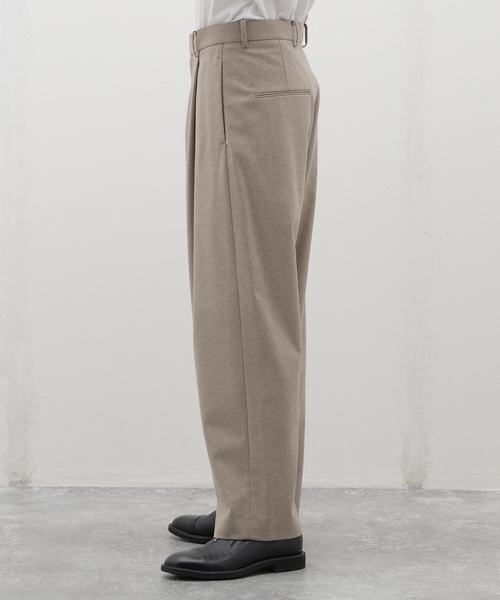 ATON(エイトン)の「ATON(エイトン) MERINO COLLEGE FLANNEL WIDE PANTS PRAGCW0900(スラックス・メンズ・ベージュ/ブラック・6/4)」の15枚目の写真