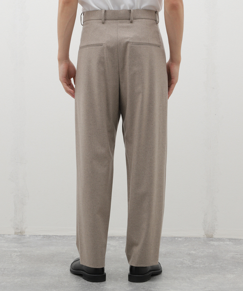 ATON(エイトン)の「ATON(エイトン) MERINO COLLEGE FLANNEL WIDE PANTS PRAGCW0900(スラックス・メンズ・ベージュ/ブラック・6/4)」の16枚目の写真
