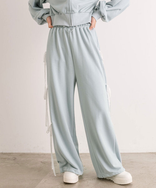 OLIVE des OLIVE（オリーブデオリーブ）の「サイドレースリボンスウェットパンツ（スウェットパンツ・レディース・サックスブルー/オフホワイト/トップグレー/ピンク・FREE）」の8枚目の写真