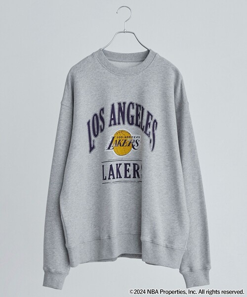 coen(コーエン)の「NBA別注クルーネックスウェット(スウェット・メンズ・グレー/その他2・M/L/XL)」の2枚目の写真