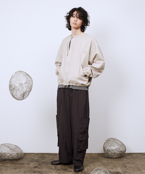 Dulcamara(ドゥルカマラ)の「よそいきバックポケットZipブルゾン(ブルゾン・メンズ・ブラック/ベージュ系/ミックスグレー・0/1)」の4枚目の写真