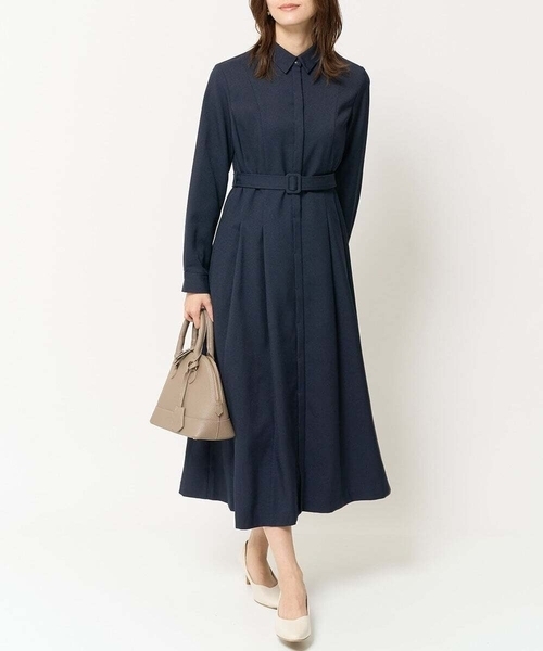 a.v.v（アーヴェヴェ）の「ベルト付フレアシャツワンピース（ワンピース・レディース・ネイビー/ベージュ・34/38/36/40/42）」の2枚目の写真
