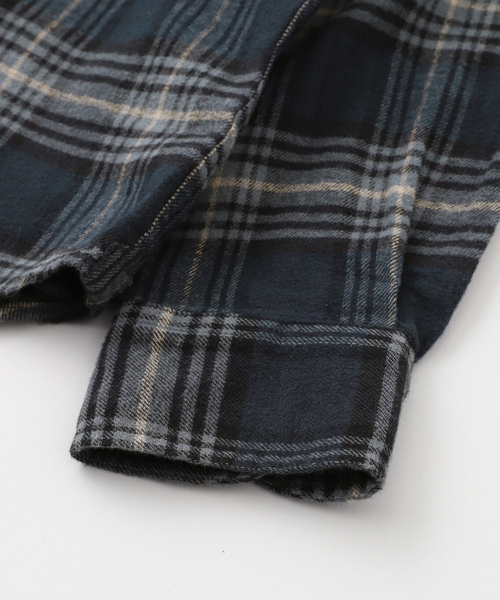 B.C STOCK(ベーセーストック)の「NEW ブレーメン PLAID チェックレギュラーカラーシャツ(シャツ/ブラウス・メンズ・グレー/ネイビー/ブラウン・MEDIUM/LARGE)」の6枚目の写真