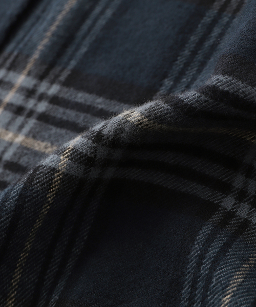 B.C STOCK(ベーセーストック)の「NEW ブレーメン PLAID チェックレギュラーカラーシャツ(シャツ/ブラウス・メンズ・グレー/ネイビー/ブラウン・MEDIUM/LARGE)」の10枚目の写真