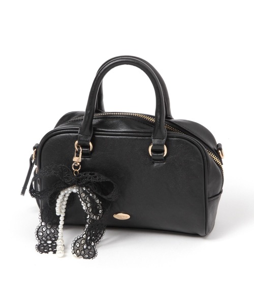 tiny tiny（ティニーティニー）の「チャーム2WAYボストンバッグ[tiny tiny(ティニーティニー)]（ボストンバッグ・レディース・キャメル/ブラック・0）」の3枚目の写真