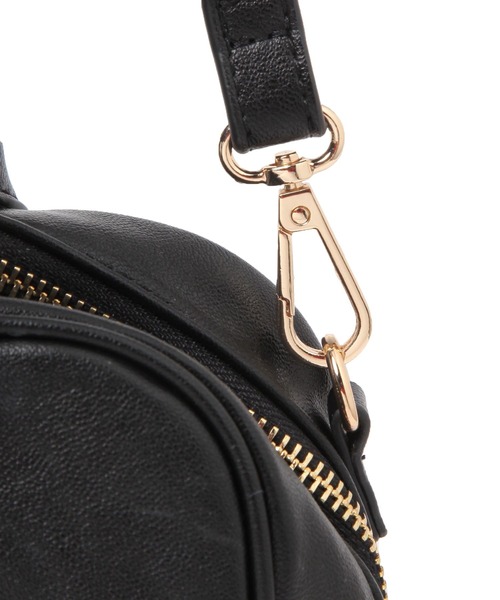 tiny tiny（ティニーティニー）の「チャーム2WAYボストンバッグ[tiny tiny(ティニーティニー)]（ボストンバッグ・レディース・キャメル/ブラック・0）」の8枚目の写真